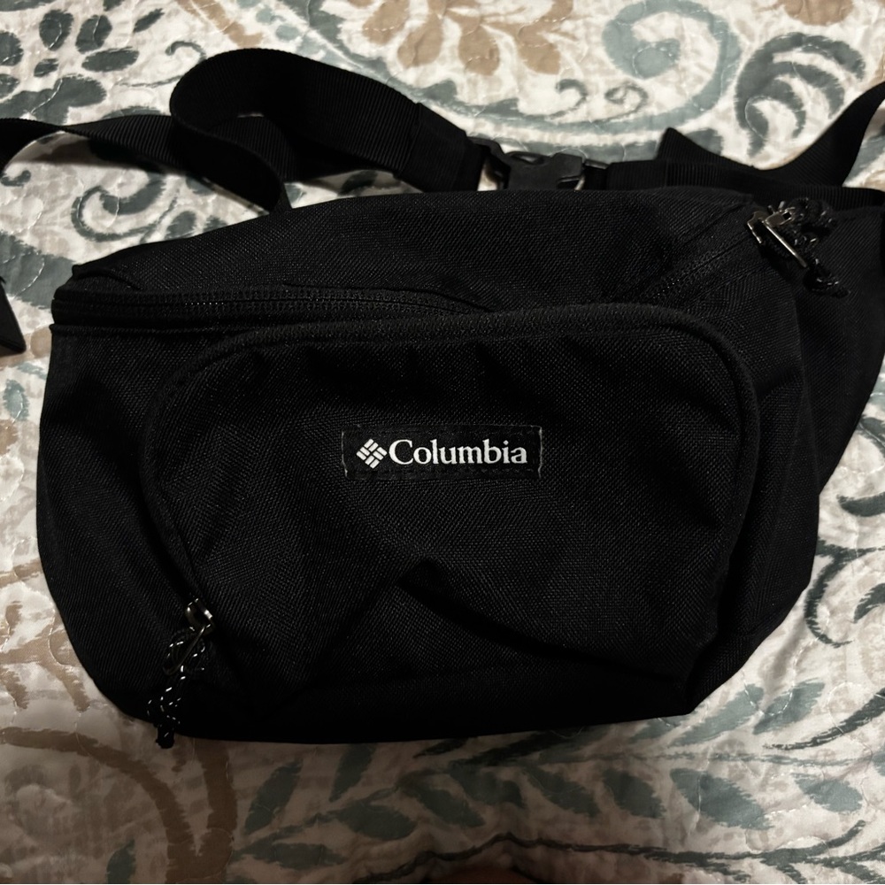 Columbia Classic Black WaistBag